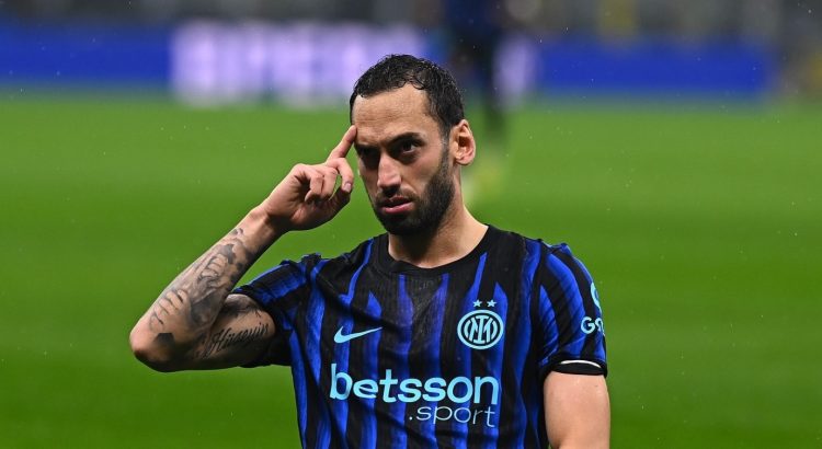 Hakan Çalhanoğlu Brace